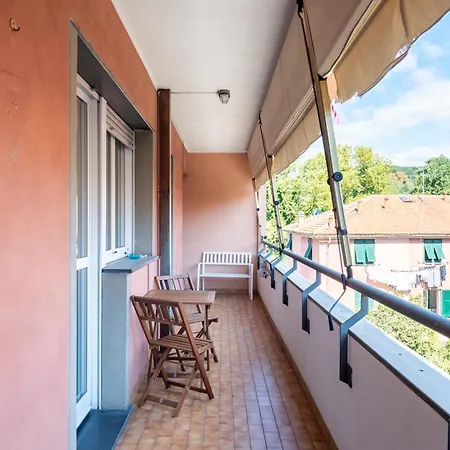 Apartamento Joivy Charming 2-bed Flat With Balcony & Parking